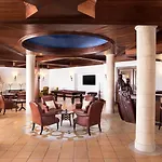 Pine Cliffs Hotel, A Luxury Collection Resort, Algarve מלון אלבופיירה