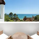 מלון Pine Cliffs Hotel, A Luxury Collection Resort, Algarve