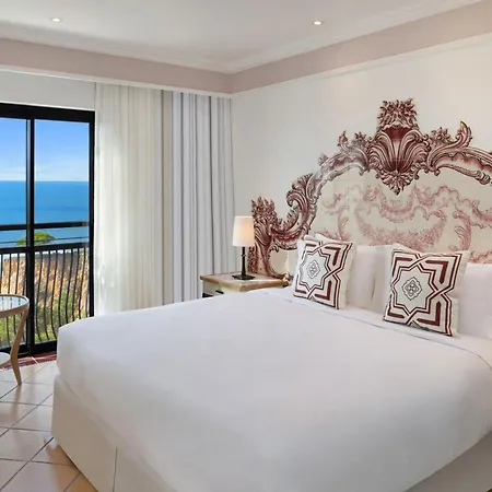 Pine Cliffs Hotel, A Luxury Collection Resort, Algarve 5* البوفيرا