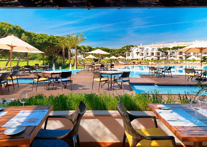 ホテル Pine Cliffs Hotel, A Luxury Collection Resort, Algarve アルブフェイラ