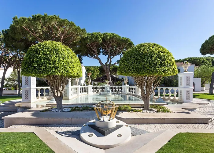 ホテル Pine Cliffs Hotel, A Luxury Collection Resort, Algarve アルブフェイラ