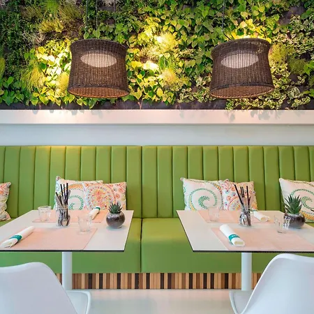 מלון Pine Cliffs Hotel, A Luxury Collection Resort, Algarve
