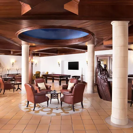 Pine Cliffs Hotel, A Luxury Collection Resort, Algarve מלון