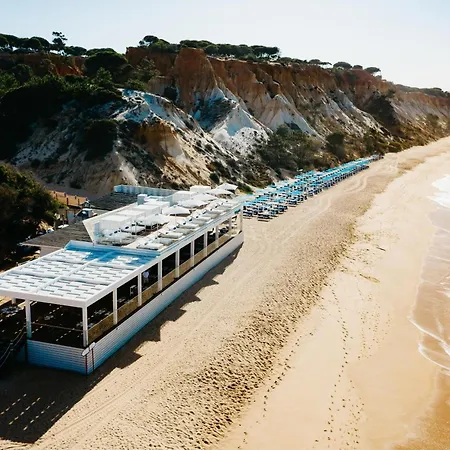 מלון Pine Cliffs Hotel, A Luxury Collection Resort, Algarve