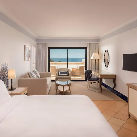 Pine Cliffs Hotel, A Luxury Collection Resort, Algarve מלון 5*