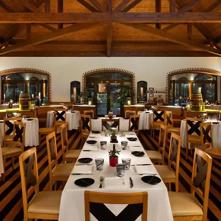 מלון Pine Cliffs Hotel, A Luxury Collection Resort, Algarve 5*