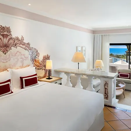 Pine Cliffs Hotel, A Luxury Collection Resort, Algarve אלבופיירה