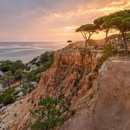 Pine Cliffs Hotel, A Luxury Collection Resort, Algarve מלון