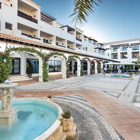 Pine Cliffs Hotel, A Luxury Collection Resort, Algarve מלון אלבופיירה