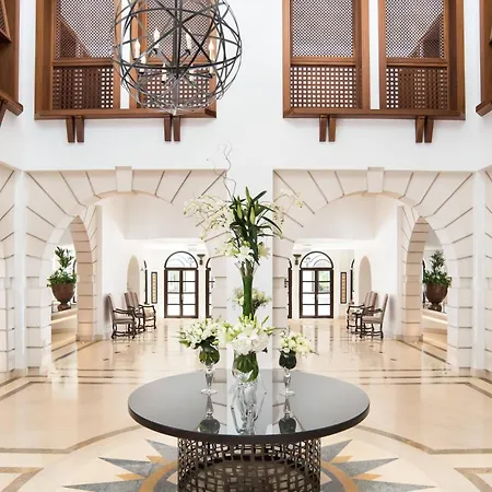 מלון Pine Cliffs Hotel, A Luxury Collection Resort, Algarve 5*
